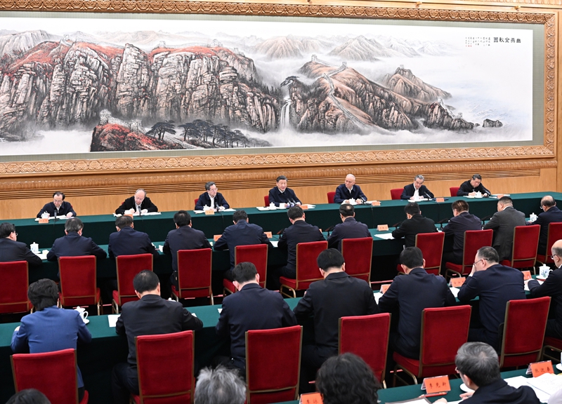 12月2日,中共中央總書記、國家主席、中央軍委主席習近平在北京出席第四次“一帶一路”建設工作座談會并發表重要講話。